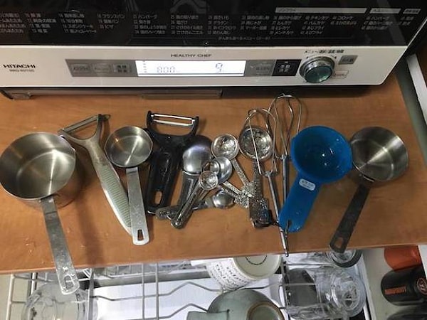 13. "Это мой муженек решил испечь кексики"