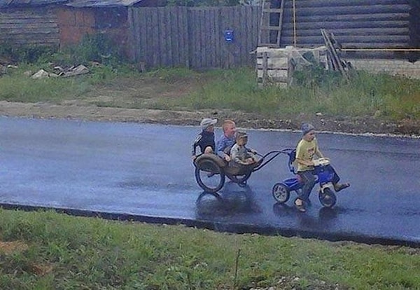 23. Зарабатывает трудовую копеечку с самого детства