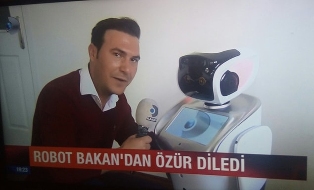 8. Robota özür dileten insan sana bana ne yapmaz...🙄