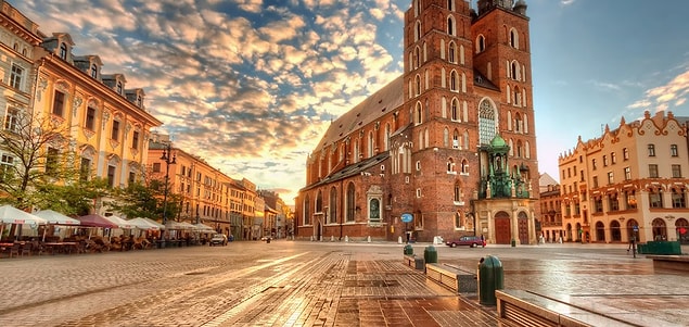 13. St. Mary Bazilikası, Polonya.