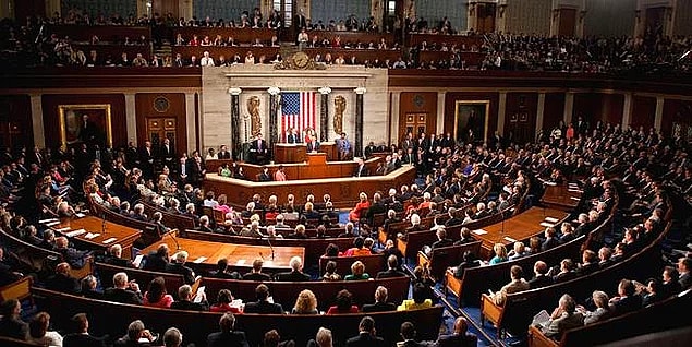 Senato'da ise Cumhuriyetçilerin mevcut çoğunluğunu koruyacağı öngörülüyor.