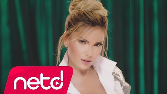 Demet Aktaş - Sarıl Bana Şarkı Sözleri