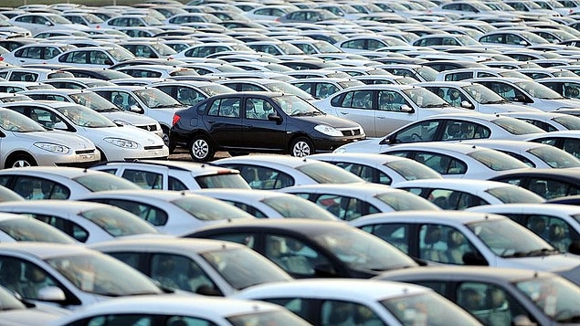 1 milyon adetlik tempo, 700 bine düştü