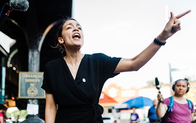 29 yaşındaki Alexandria Ocasio-Cortez, bugüne kadar Temsilciler Meclisi'ne giren en genç üye sıfatına sahip oldu.