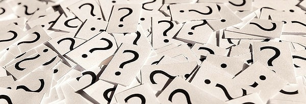 10. Какого цвета глаза Саши?