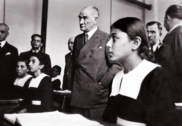 "Atatürk'e saygısızlık yapılan yerde benim işim yok"
