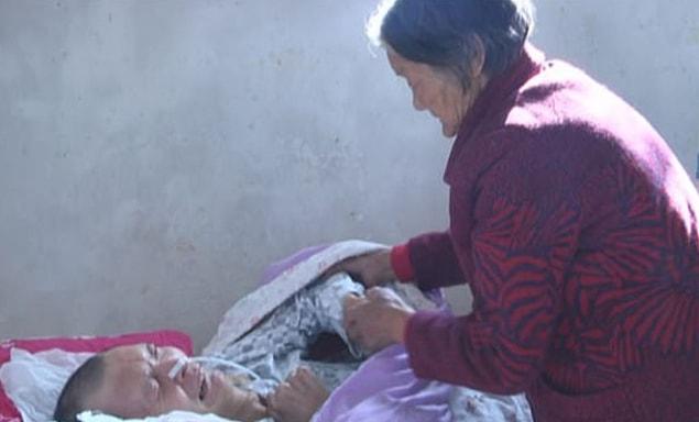 When he wake up, he saw the tears of his 75-year-old mother.