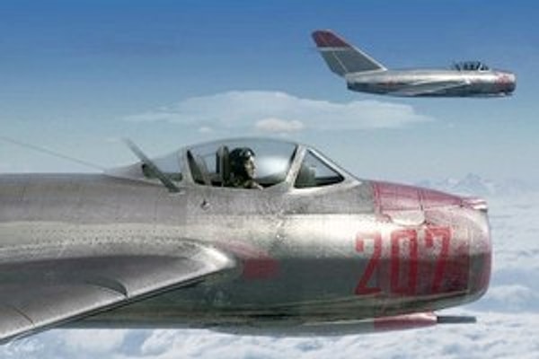 4. Где случилось первое "неофициальное" столкновение США и СССР в эпоху холодной войны?