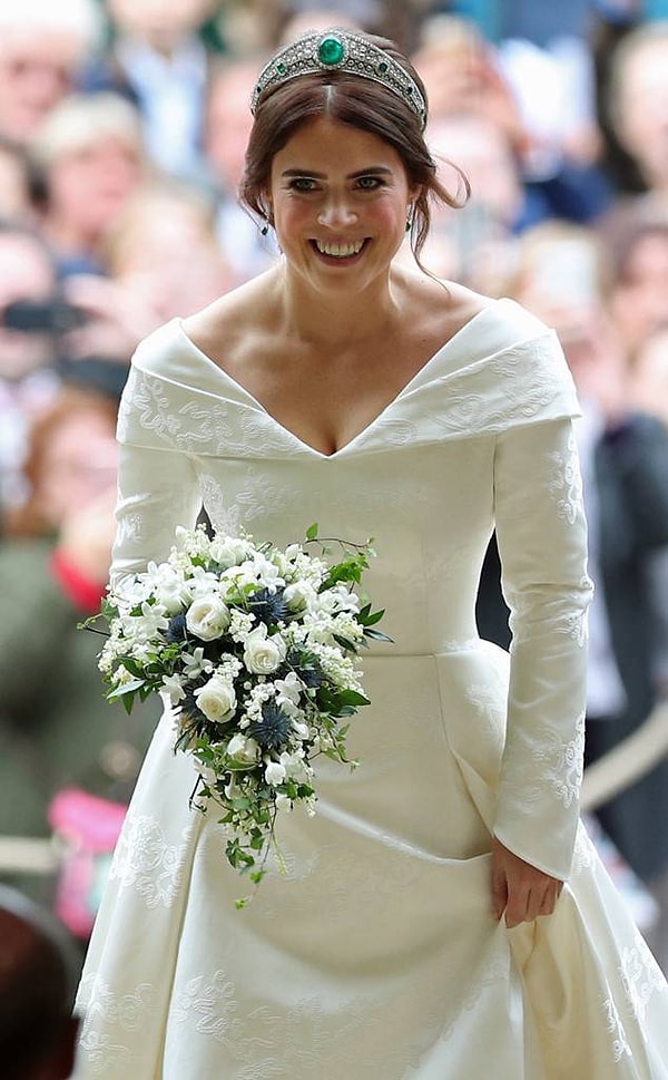 7. Меган – не единственная в королевской семье, кто тщательно относится к уходу за кожей. Эксперт сообщает, что принцесса Евгения следовала семиступенчатой программе в течение полугода.