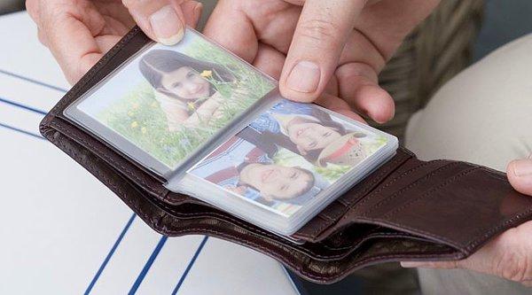7. Seven sevdiğinin fotoğrafını cüzdanında taşısın...