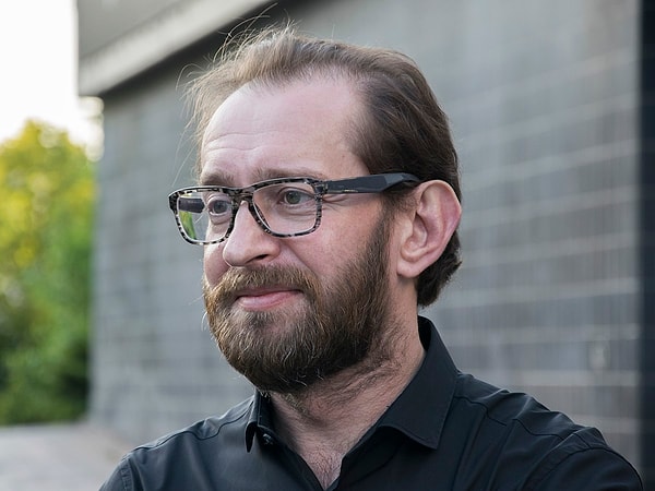 3. Константин Хабенский стал победителем в номинации "Профессионал" (актер, часто появляющийся на экране, но которому всегда рады). За него отдали свои голоса почти 44% опрошенных.