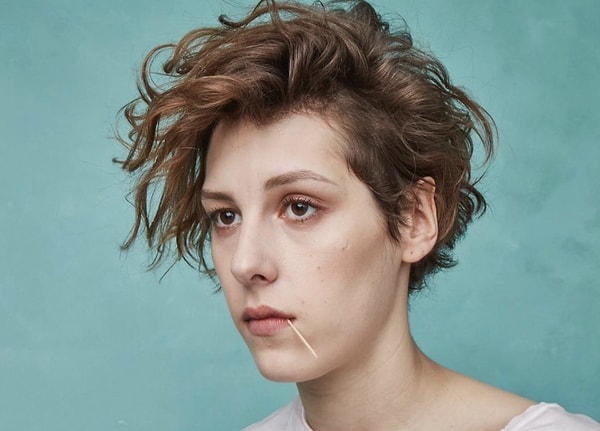 4. А вот Ирине Горбачевой зрители готовы доверить будущее нашего кино. С 23% голосов она победила в категории "Звезда родилась"