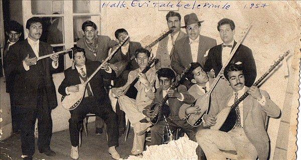 1960 yılında Çukurova Radyosu'nun Adana'da açılmasıyla Radyo'da görev almış ve ”Çukurova'dan Sesler” programını gerçekleştirmiş.