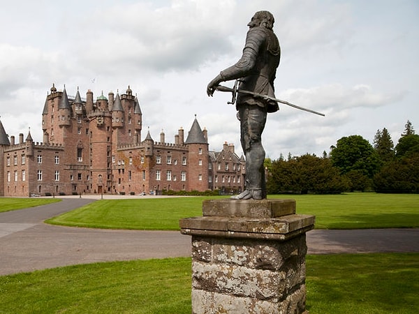 1000 лет назад вы были шотландским королём Макбетом - героем трагедии Шекспира!