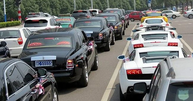Hollandada Türkiye usulü düğün konvoyuna binlerce euro ceza 21
