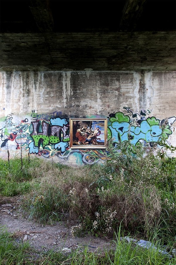 5. "Мне интересен диалог между картиной и её окружением".