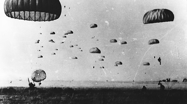 26. Когда была проведена “Операция по поддержанию мира на Кипре”, направленной на защиту прав турецкой общины острова?