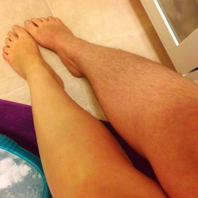 12. Tıraş olmazlarsa, kendi bacakları ile erkek arkadaşlarının bacakları arasında hiçbir fark olmaz.