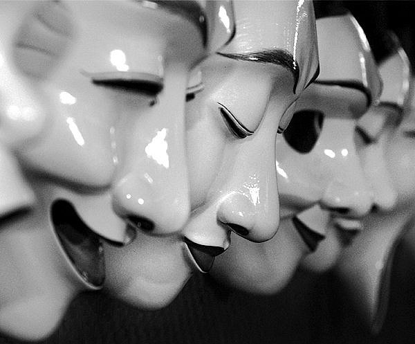 11. Как думаете, может ли большинство людей ошибаться?