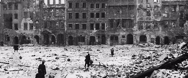 1. Согласно официальным документам Второй мировой, когда началась война?