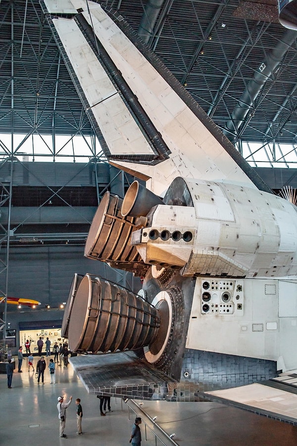 5. Вы когда-нибудь задумывались о реальной величине шаттлов, отправляющихся в космос? 🚀