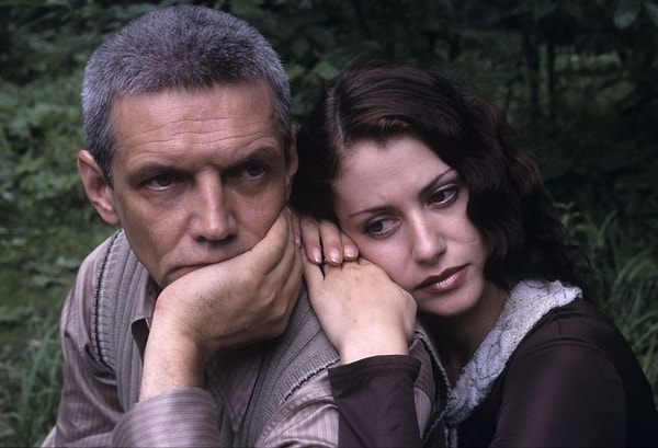 11. Нравится перечитывать "Мастера и Маргариту" или пересматривать сериал?