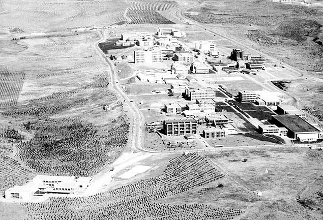 4. 15 Kasım 1956 yılında Orta Doğu Teknik Üniversitesi kuruldu.