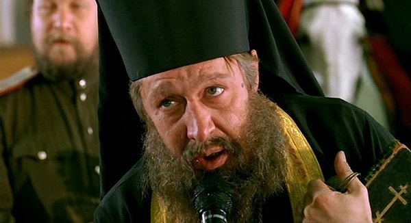 8. Какая женщина-политик привиделась батюшке Иннокентию из комедии «День выборов» и отправила его в Челябинск?