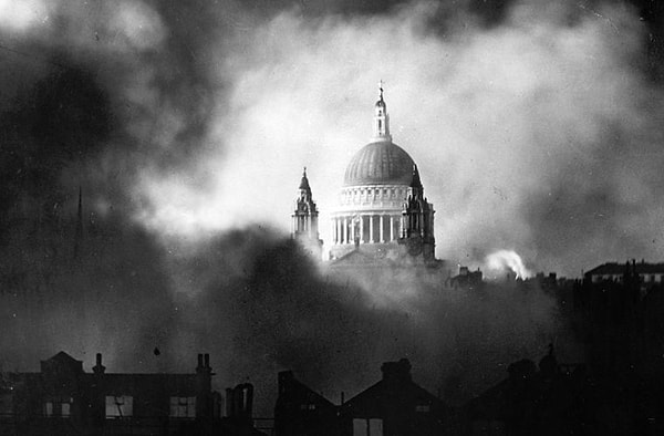 9. Чем закончилась Битва за Британию?