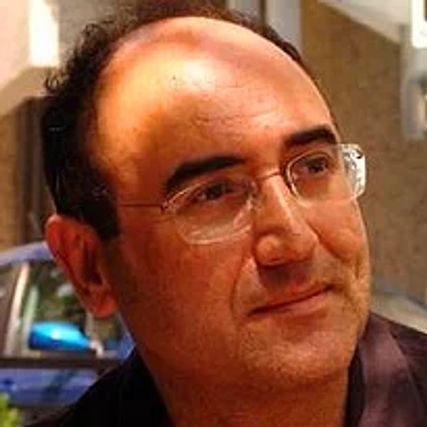 Sunay Akın