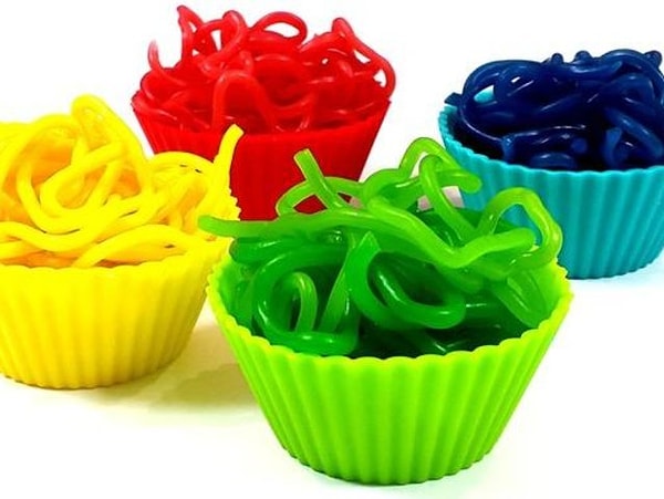 6. Какой цвет здесь лишний? Очень трудная загадка — если отгадаете, то вы точно умнеете всех, несмотря на результаты теста!