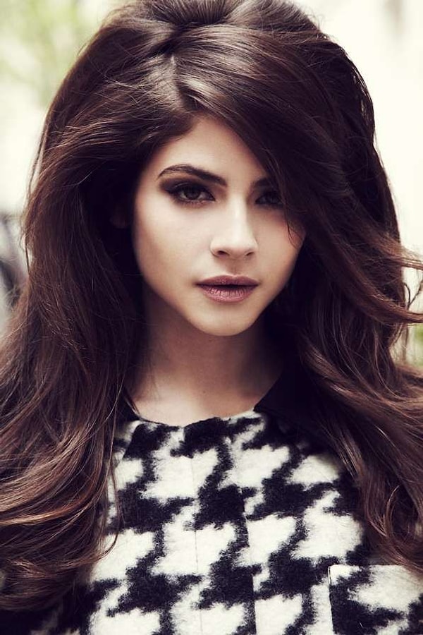 2. Объемные прически