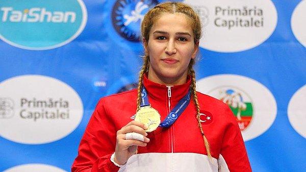 Başkent Bükreş'te gerçekleştirilen şampiyonada 72 kilo finalinde mücadele eden Buse Tosun, Rumen Rakibi Alexandra Nicoleta'yı 10-0 sayı tuşuyla yenerek altın madalyaya ulaştı.