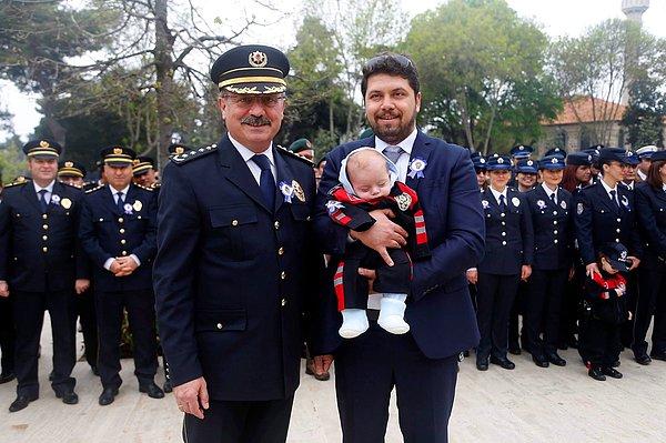Emniyet Müdürü Aydın, durumdan haberdar olduktan sonra cezayı kesen polis memurunu takdirname ile ödüllendirdi.