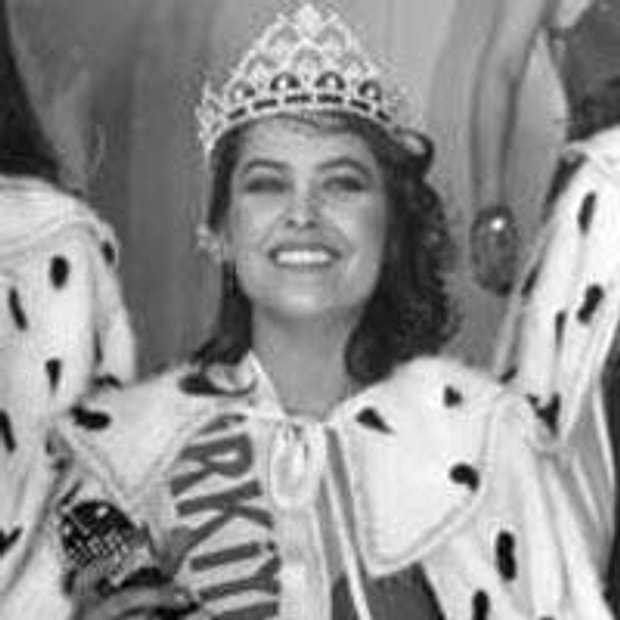 Hülya Avşar