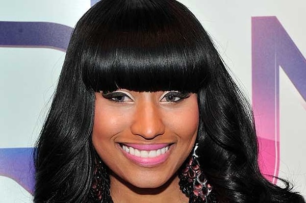 4. Какая песня была дебютным синглом для Ники Минаж?