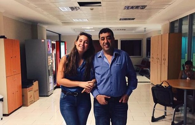 Bu arada fakültedeki arkadaşlarıyla abi kardeş gibi olmuşlar. Hatta Ercüment Abi'nin şu anki en büyük sıkıntısı, arkadaşlarından ayrılmak.
