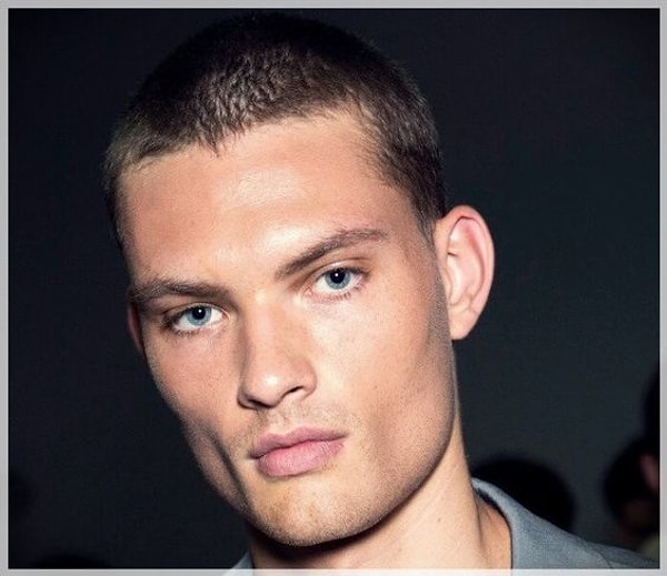 Тебе нужна короткая стрижка!