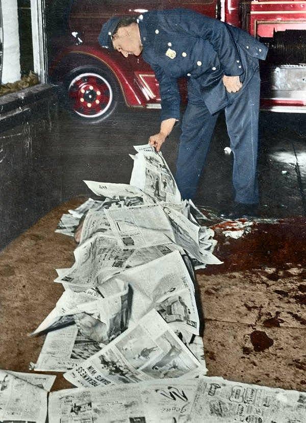 4. Kimliği bilinmeyen bir adam, 1943.
