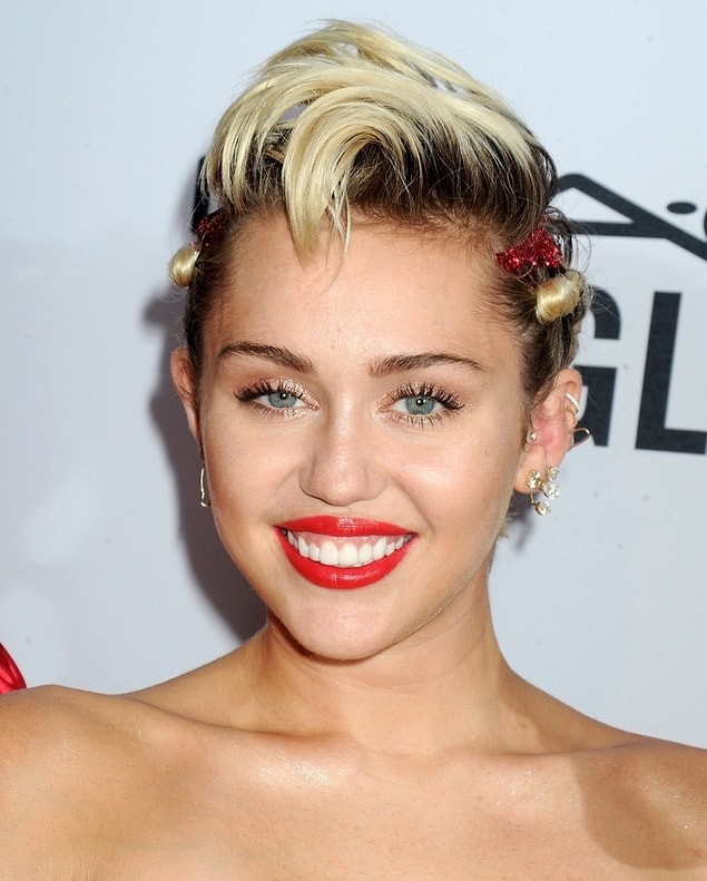2. Miley Ray Cyrus - Destiny Hope Cyrus
