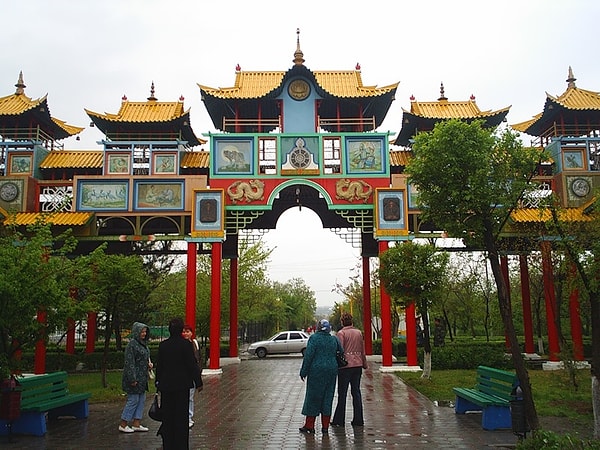 15. Назовите столицу Калмыкии: