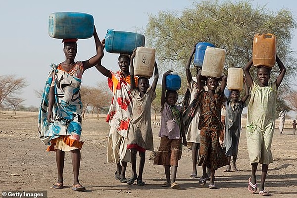 9. Вековые традиции изменить сложно