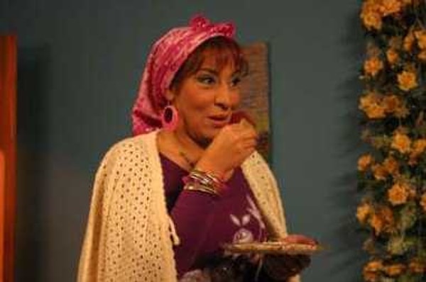 Ты терпеть не можешь щелканье семечек!