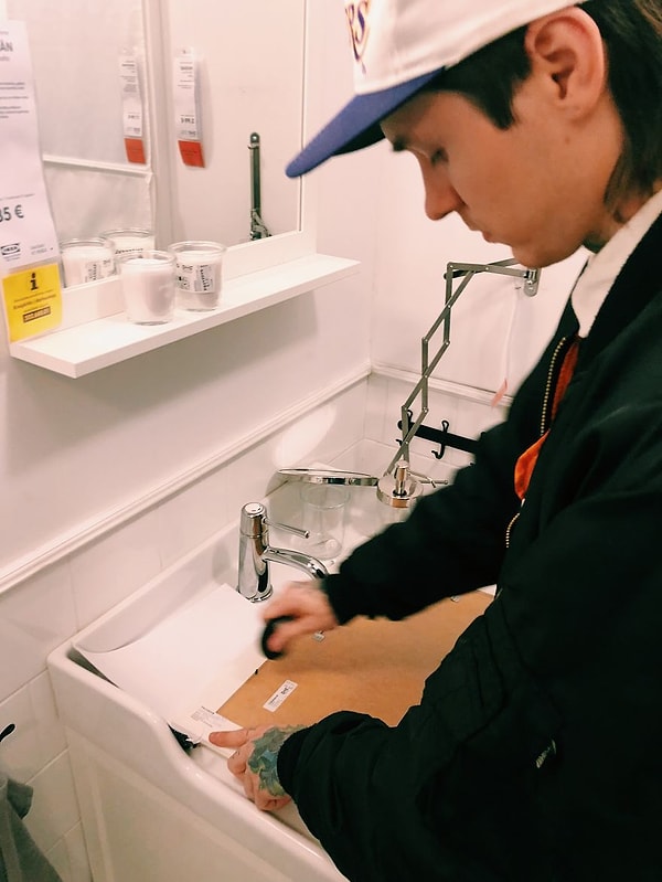 Ребята насчитали более ста разных рамочек с изображениями в магазине Икеа.