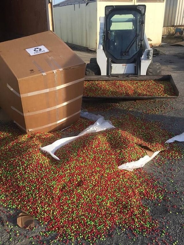 7. Грузчик явно переоценил свои возможности