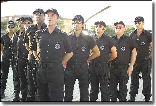 Yerlerde Geziyor! IMDb Puanı En Düşük Türk Dizileri