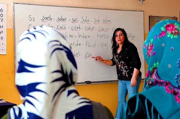 13. Bu yıl, Diyarbakır'da bir ilkokulda öğretmenlik yapan Ülkü Gürses'in ilham veren hikâyesini de öğrenme şansı bulmuştuk.