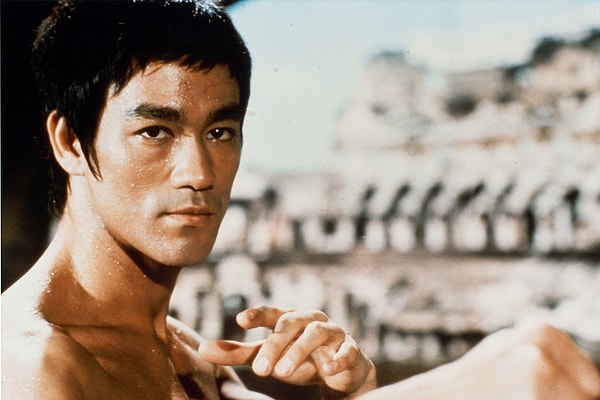 10. Живя в Америке, он снова начал сниматься в кино