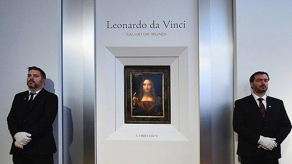 Da Vinci'nin en önemli eserlerinden 'Salvator Mundi', ABD'deki bir müzayedede 450 milyon dolara satılarak rekor kırmıştı