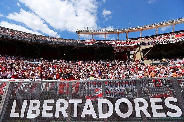 River Plate Teknik Direktörü Marcelo Gallardo ve Boca Juniors cephesi maçın iptal edilmesi istedi.